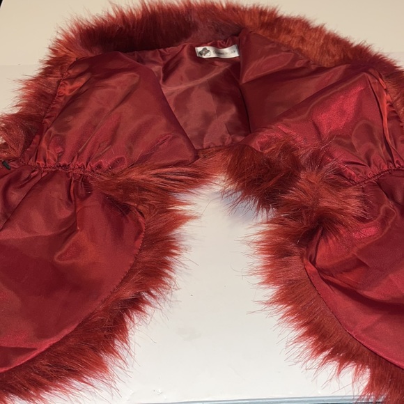 Fun Burgundy Faux Fur by Clmmeiyuan - Picture 5 of 12